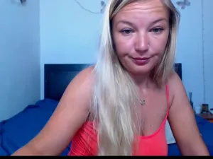 blondesin foto